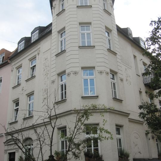 Orffstraße 3