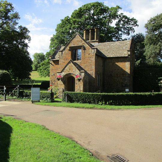 Broughton Castle, Lodge