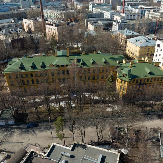 Главное здание