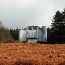 Amcomont Castle