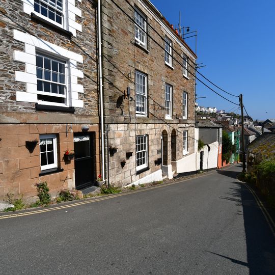 17 And 19, Tregony Hill