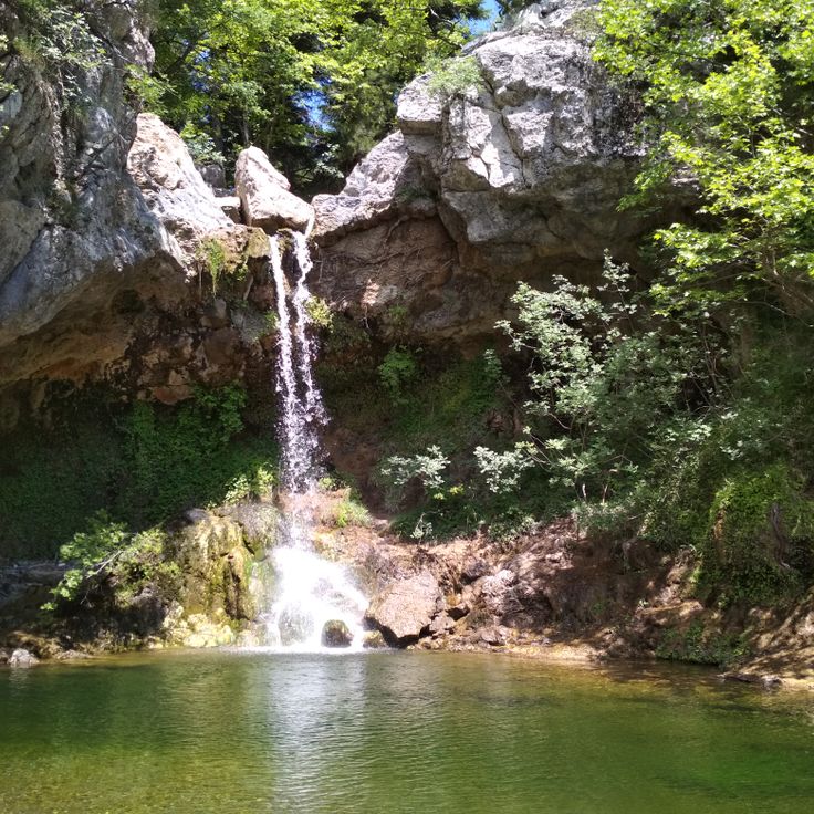 Drimona Waterfall