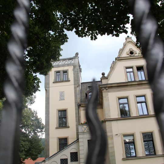 Schloss Hirschbacher Straße 2