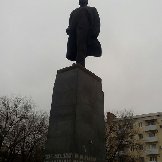 Ლენინის ძეგლები დონის როსტოვში