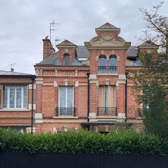 Maison, 9 rue du Docteur-Decorse, 112 avenue de Gravelle