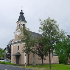 Kath. Filialkirche hl. Laurentius und ehem. Friedhofsfläche