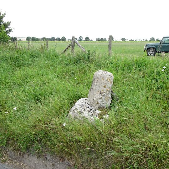 Coscote village cross