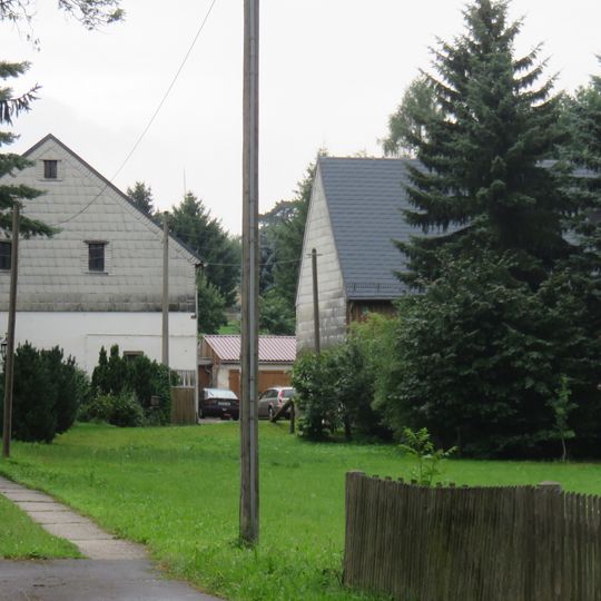 Scheune und Seitengebäude eines ehemaligen Vierseithofes Georg-Weerth-Straße 5