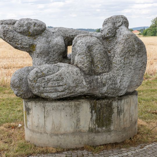 Plastika Očekávání na Cestě mramoru v Dobřichovicích