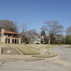 Mills Place Historic District