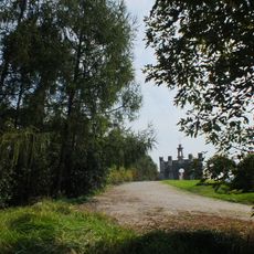 Pozostałości zespołu dworskiego