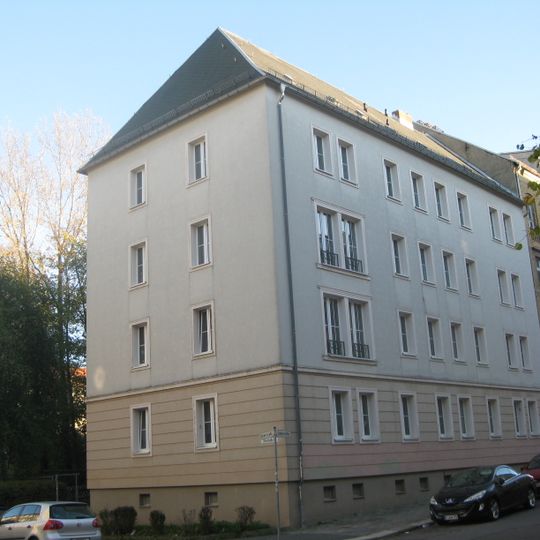 Wohnhaus in Ecklage Jahnstraße 47