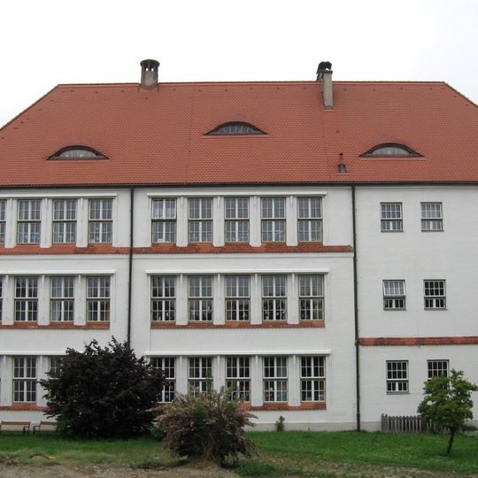Emanuel von Seidl elementary school