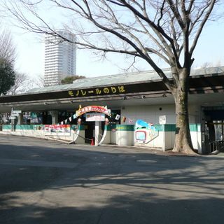 Higashien Station