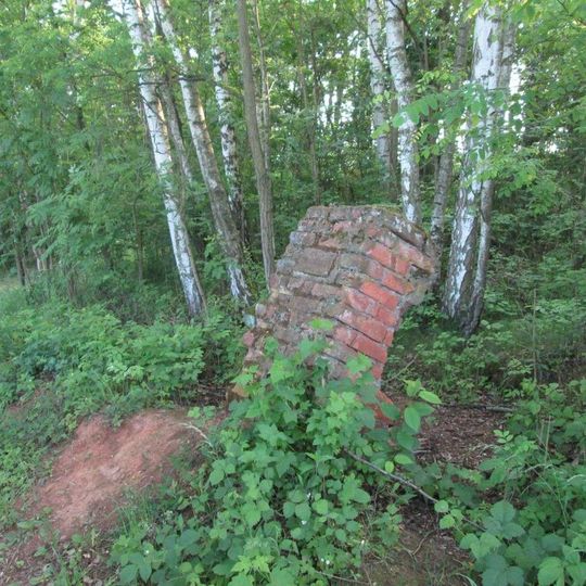 Památník severně od Radčic