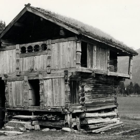 HEGGJESTØYL HEGGSTØYL - VINJE