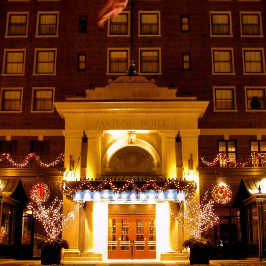 Amway Grand Plaza Hotel