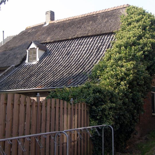 Benedendamsestraat 11, Ameide