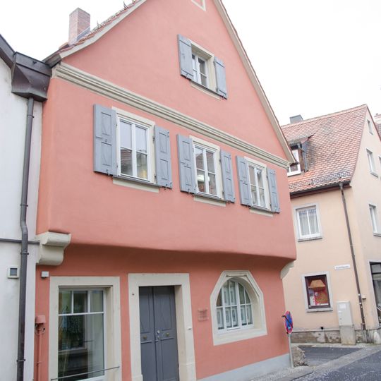 Wohn- und Geschäftshaus