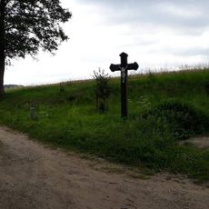 Kříž u Oblajovického mlýna