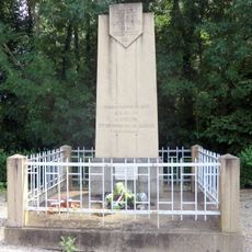 Monument of the nineteen shot in Villeneuve
