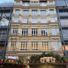 Fassade eines ehemaligen Messepalastes Grimmaische Sokağı 8