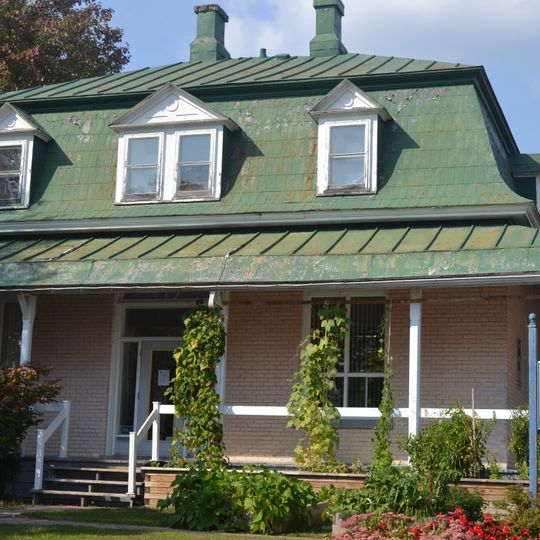 Ancien presbytère de Sainte-Angélique