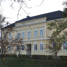 Pfarrkirchen bei Bad Hall, Volksschule