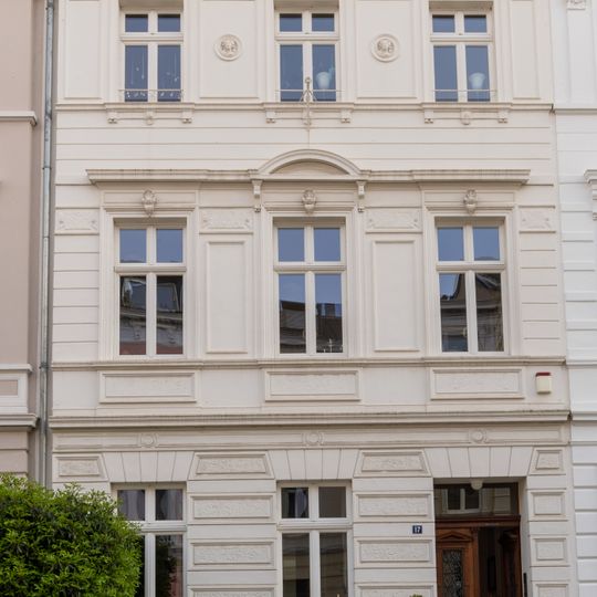 Arndtstraße 17