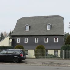 Wohnhaus mit Vorgarten Zwickauer Straße 484