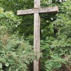 Wooden cross in Brno, Žabovřesky, Krondlova