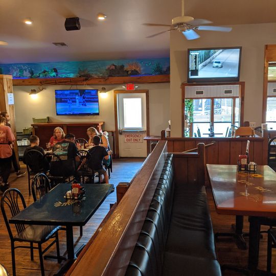 The Club at Live Bait