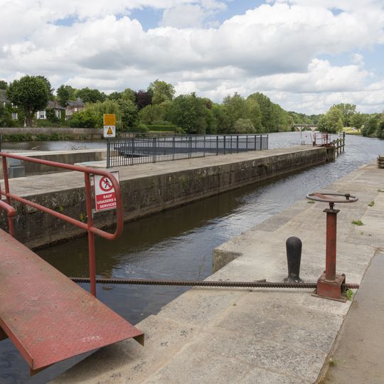 Écluse de Saint-Baudelle