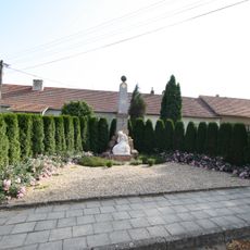 World Wars I and II memorial