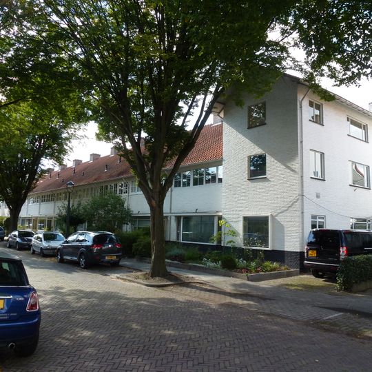 Witte Dorp: rij tweelaags panden