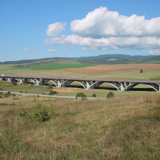 Highway bridge Sivá Brada