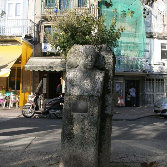Monumento a Manuel Graña González