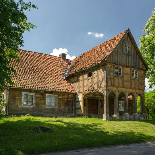 Dom podcieniowy nr 56