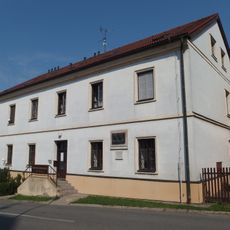 Základní škola - rodný dům bratří Křičků