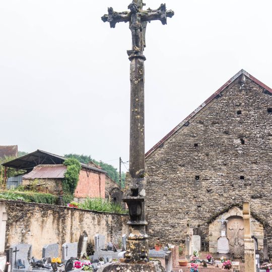 Croix de cimetière de Sainte-Colombe-en-Auxois
