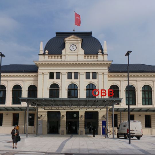Aufnahmsgebäude St. Pölten Hauptbahnhof