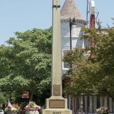 Service Men's Club World War Memorial