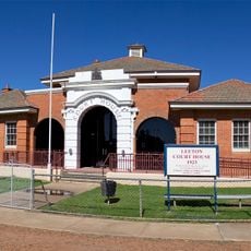 Leeton Court House