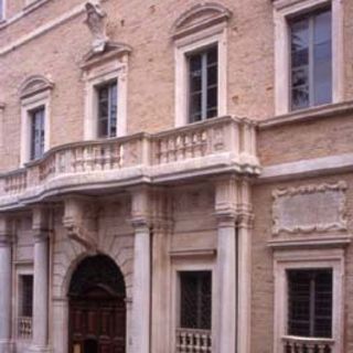 Palazzo Compagnoni Marefoschi, Macerata