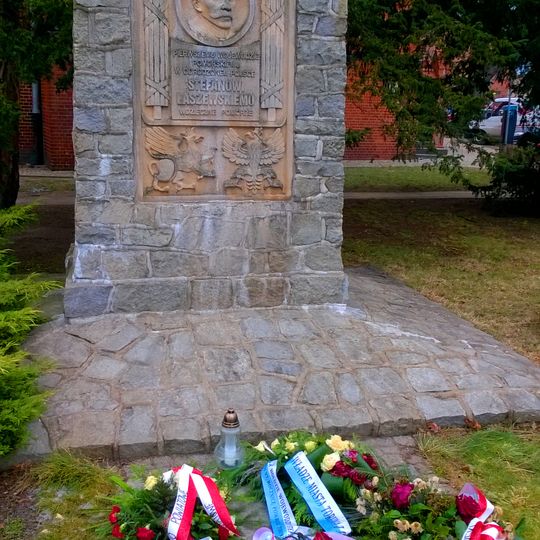 Pomnik Stefana Łaszewskiego w Toruniu