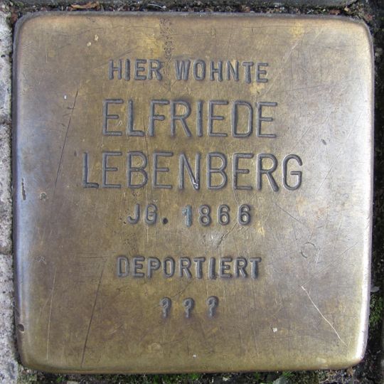Stolperstein dedicated to Elfriede Lebenberg