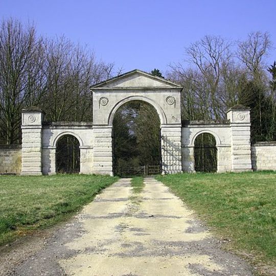 Malpas Hill Gateway