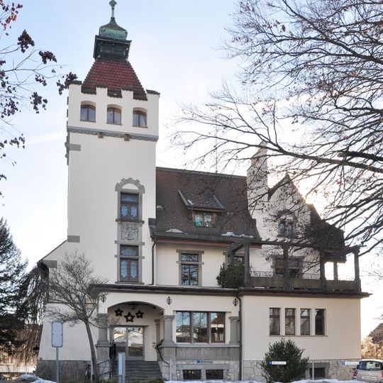 Villa Felsberg mit Nebenbauten