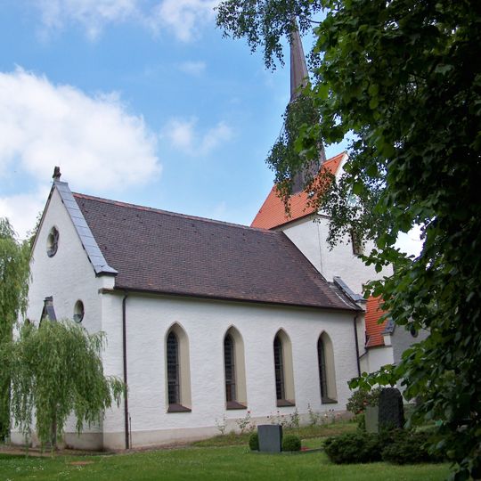 Kirche und Kirchhof