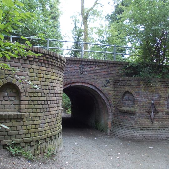 Sterrebos, tunnel